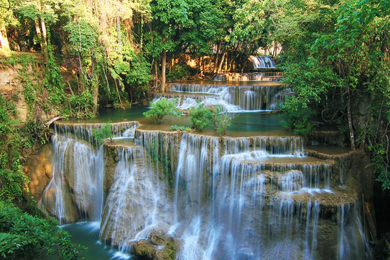 HTML5 Bootstrap Template by colorlib.com